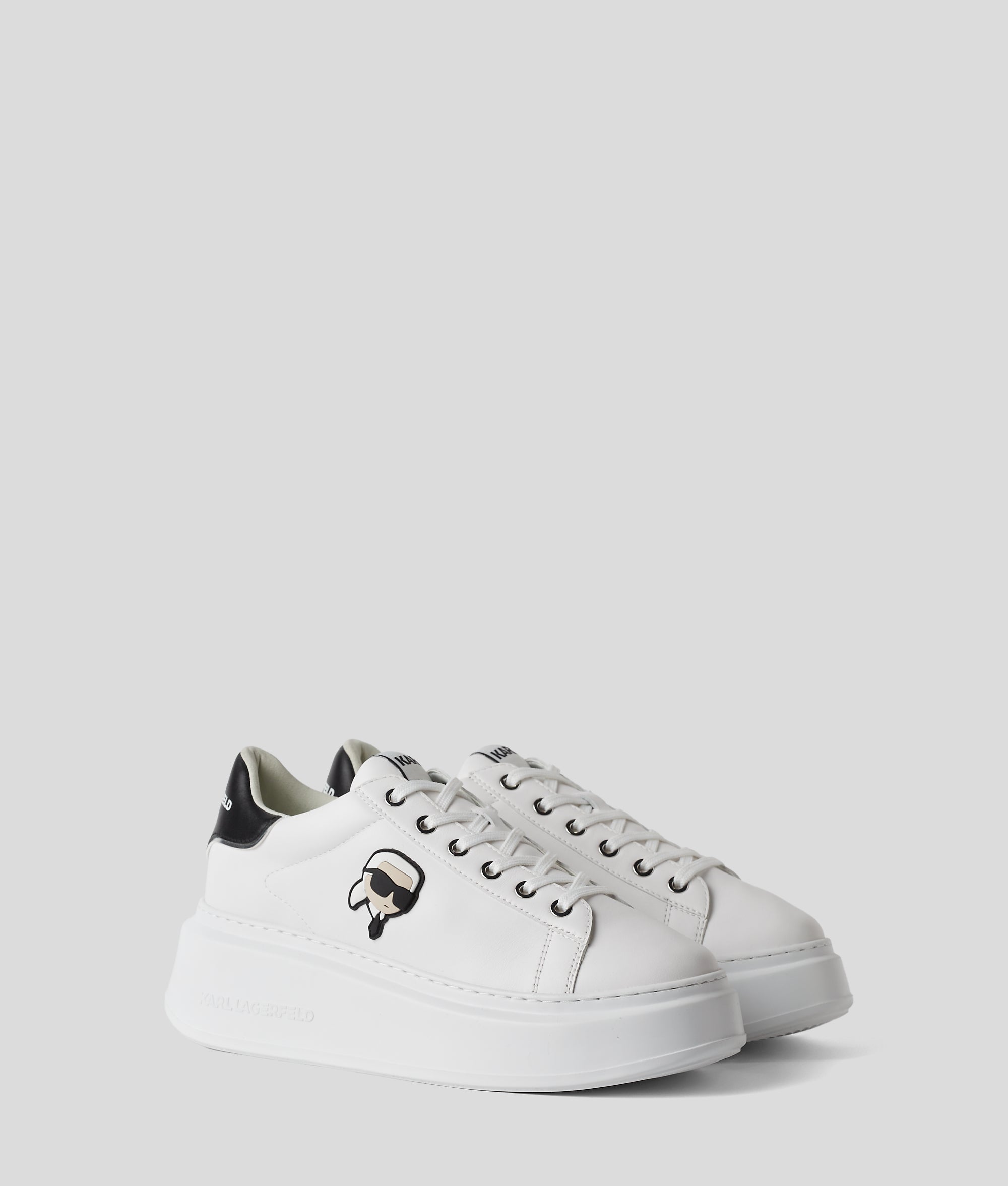 Ikon NFT Kapri Sneakers
