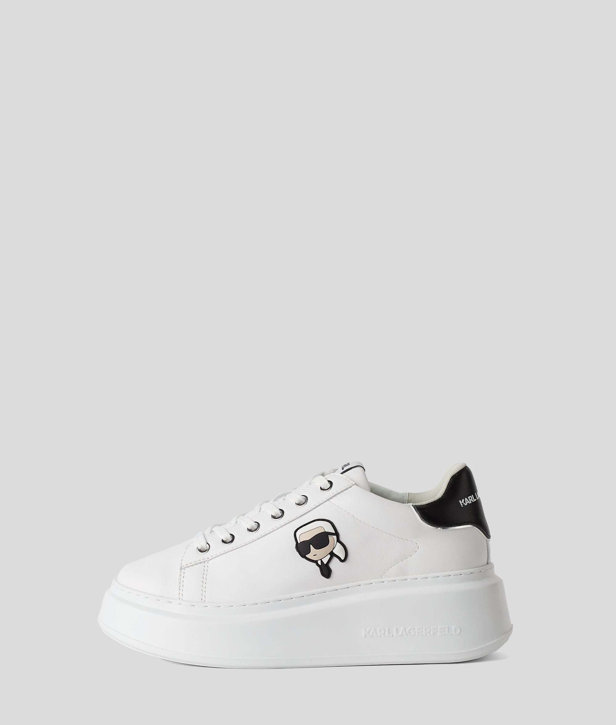 Ikon NFT Kapri Sneakers
